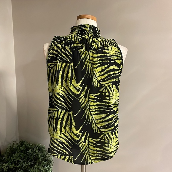 Allison Joy women’s smocked mock / turtleneck sleeveless Lightweight blouse XS - Picture 4 of 10